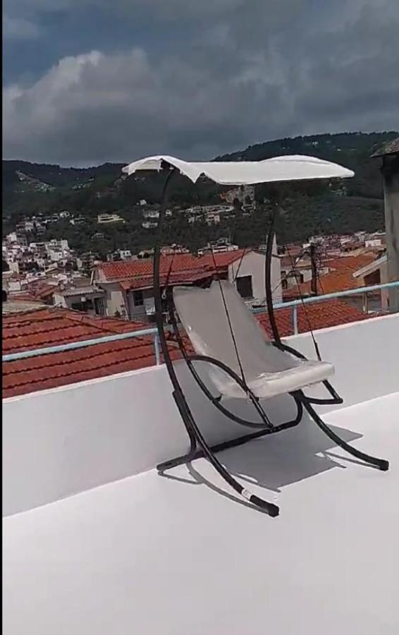 Capolavoro, Boutique Apartment With Unique Rooftop Skiathos Town Exterior photo